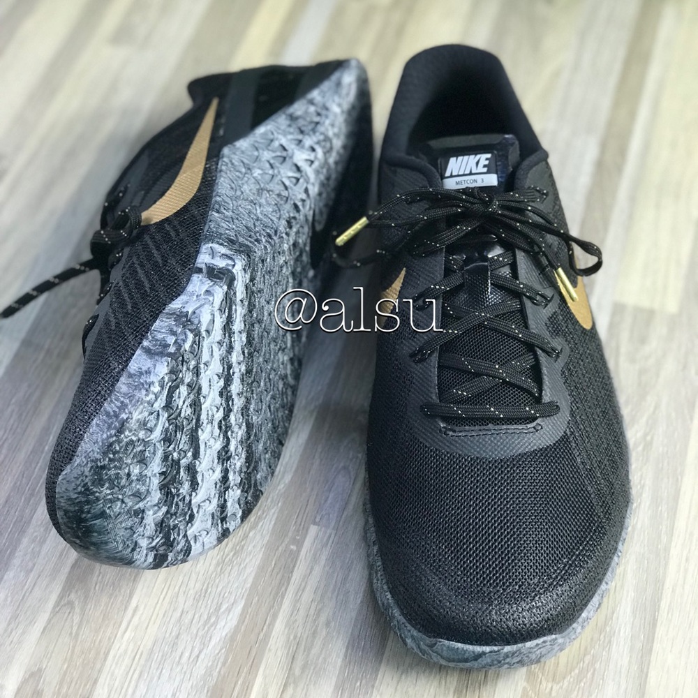 NWT Nike Metcon 3 AMP Black/Gold WMNS - Picture 5 of 6